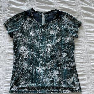 Seek The Heat Short Sleeve - Size 6